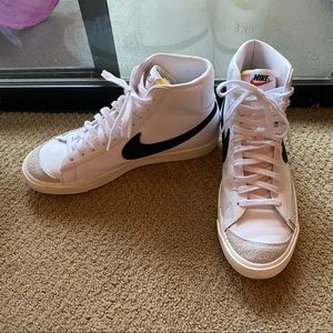 Nike Blazers Men High Top Shoe